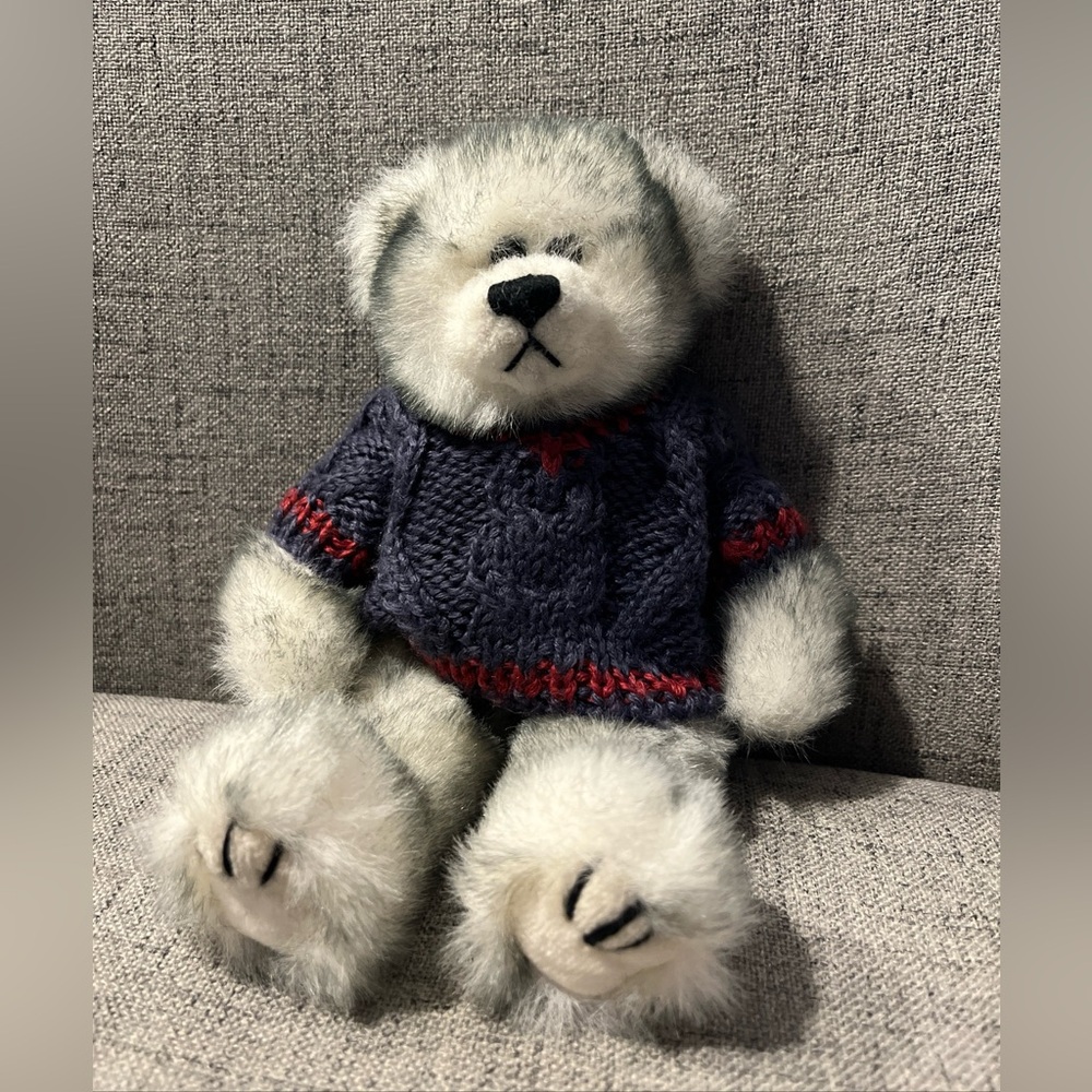 TY grey Bear with grey sweater 1993
